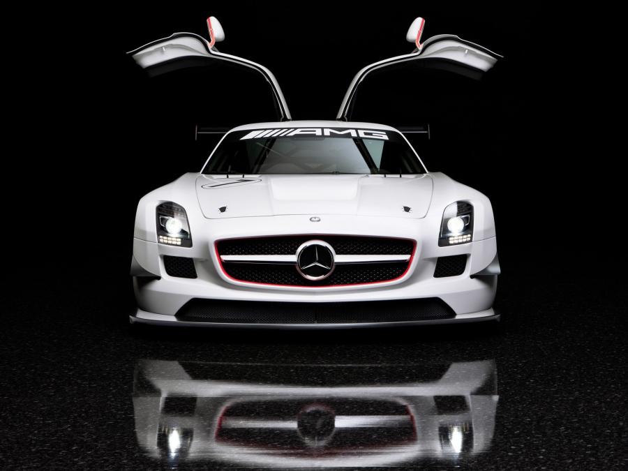  Mercedes-Benz SLS AMG GT3 2010 года  (фото 23 из 47)